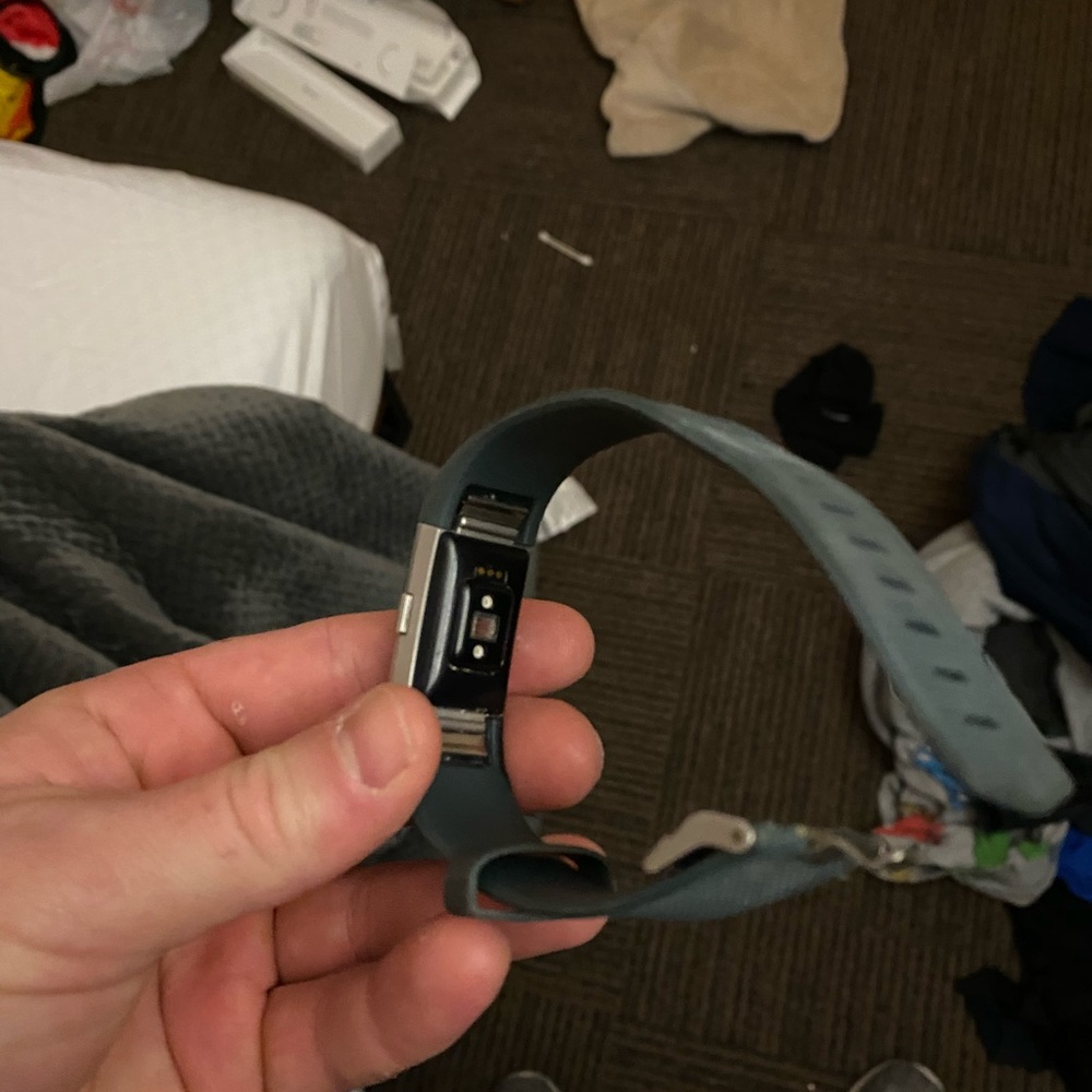 FitBit Charge 2 - Picture 3 of 4